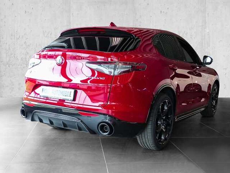 Alfa Romeo Stelvio Competizione Q4 Allrad Navi Leder