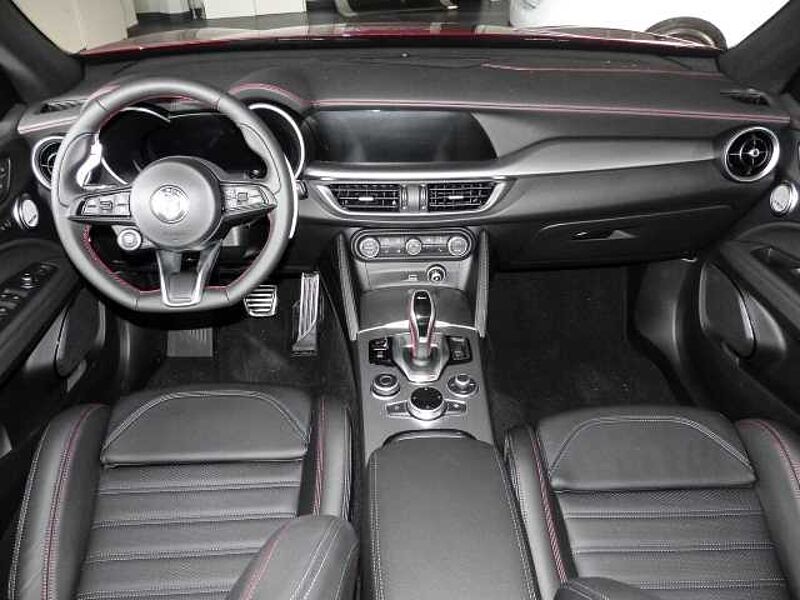 Alfa Romeo Stelvio Competizione Q4 Allrad Navi Leder