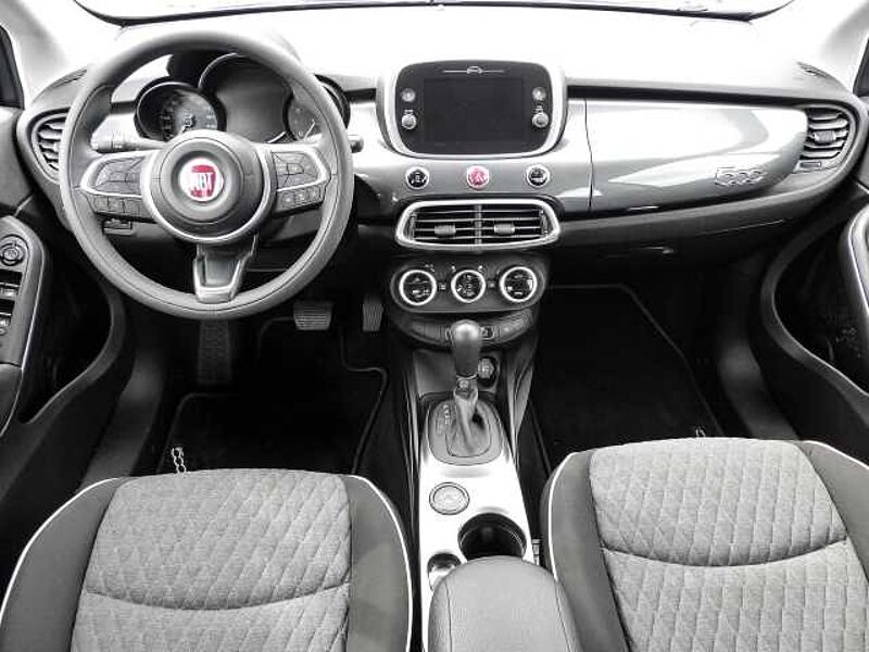 Fiat 500X City Cross Aut. Apple CarPlay Android Auto, Klimaaut. Mehrzonenklima Musikstream