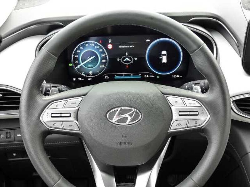 Hyundai SANTA FE Signature Plug-In Hybrid 4WD 1.6 T-GDI -EU6d Allrad HUD Niveau Panorama Navi