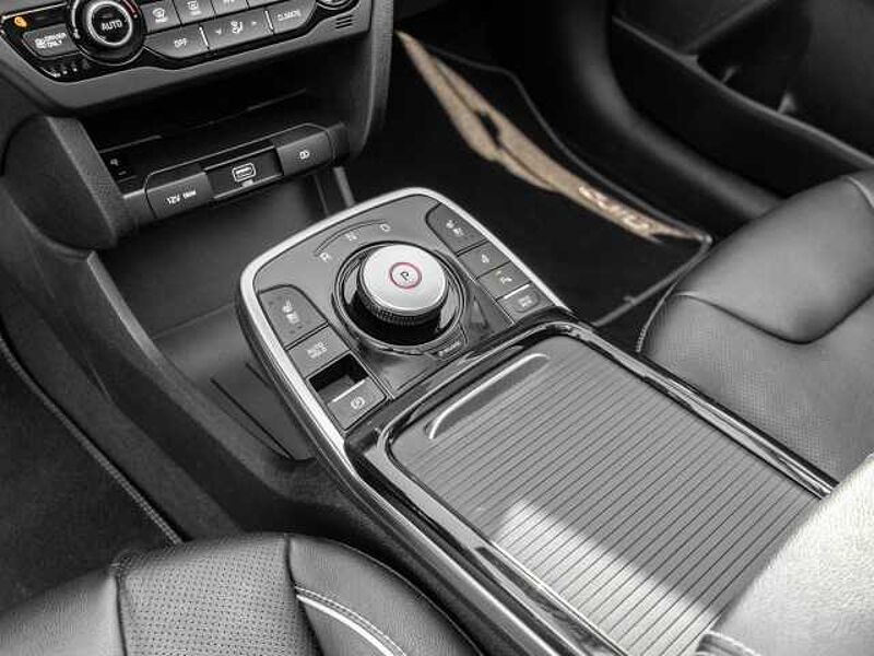 Kia Niro e-Spirit Navi Leder digitales Cockpit Soundsystem JBL Klimasitze LED ACC Apple C